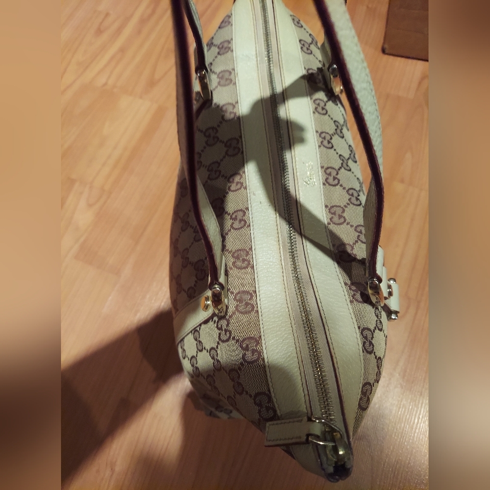 Vintage Gucci GG Canvas Abbey Medium Shoulder Bag - Picture 8 of 16